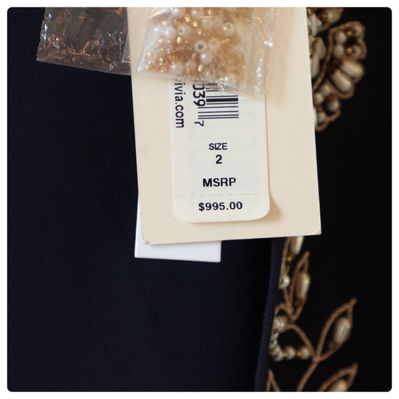 ALICE + OLIVIA Larissa Pearl Floral Beaded Pants - Picture 8 of 11